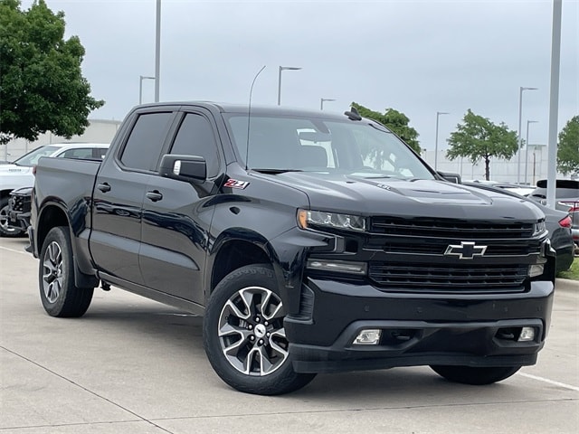 Used 2021 Chevrolet Silverado 1500 RST with VIN 3GCUYEEL9MG247853 for sale in Arlington, TX