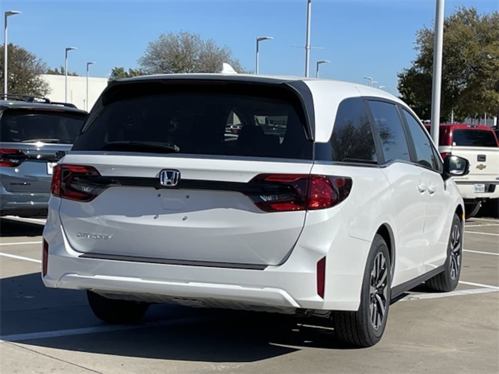 New 2026 Honda Odyssey EX-L Van Passenger