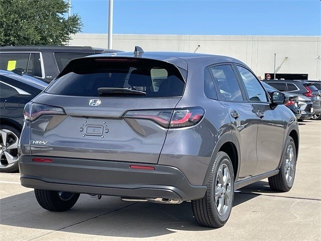 2026 Honda HR-V LX photo 2