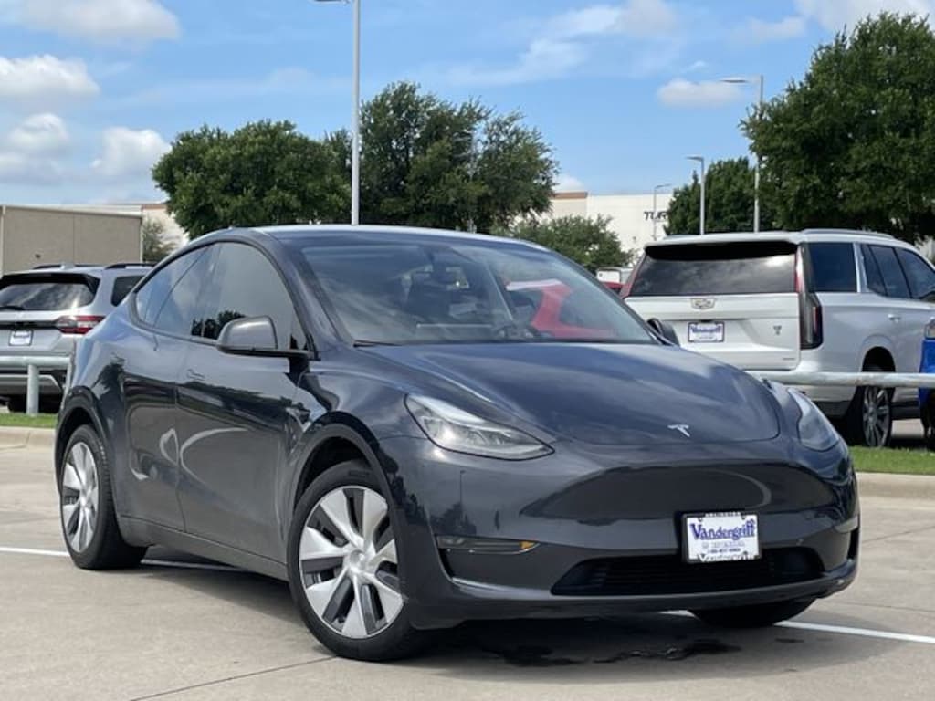 Used 2024 Tesla Model Y Long Range SUV