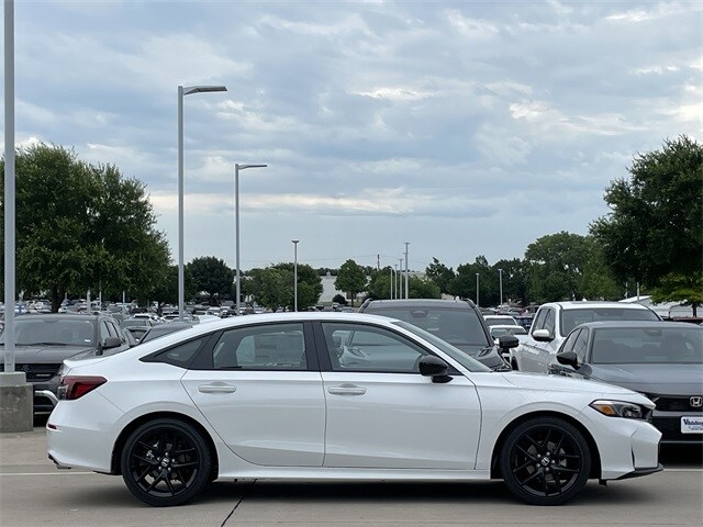 2025 Honda Civic Sport photo 3