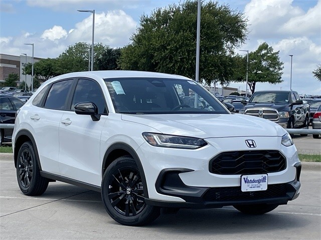 2026 Honda HR-V Sport photo 2