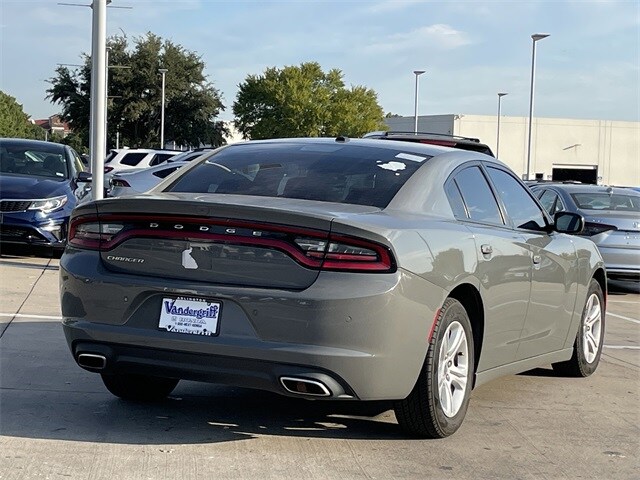 2019 Dodge Charger SXT photo 4
