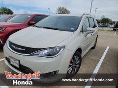 2020 Chrysler Pacifica Touring L Plus Van Passenger Van