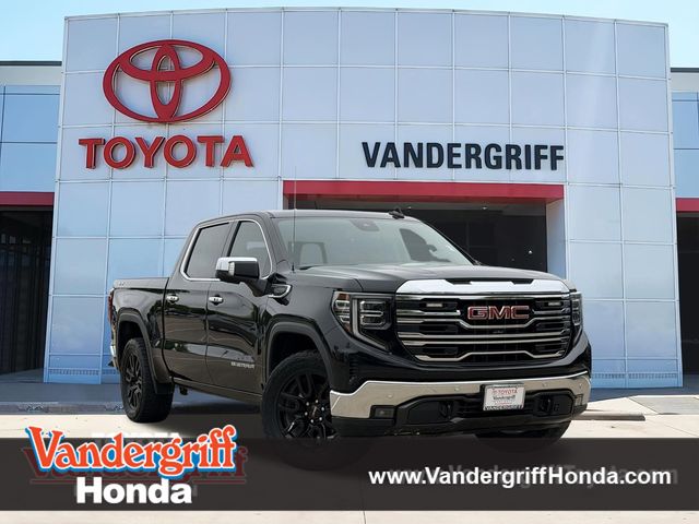 2022 GMC Sierra 4WD Crew Cab Short Box SLT's photo