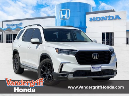 2025 Honda Pilot Touring SUV