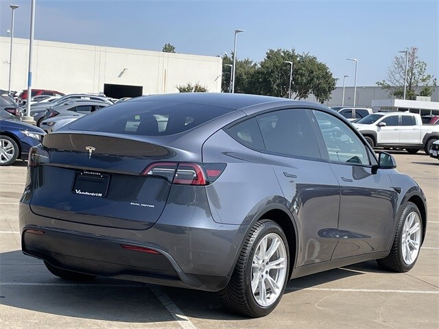 2022 Tesla Model Y Long Range photo 4