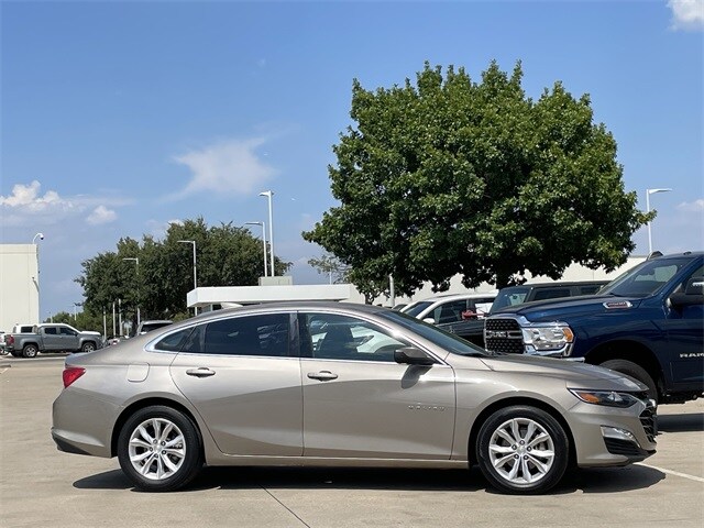 2023 Chevrolet Malibu 1LT photo 3