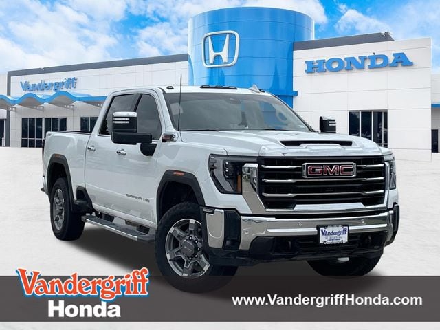 2025 GMC Sierra 4WD Crew Cab Standard Box SLT's photo