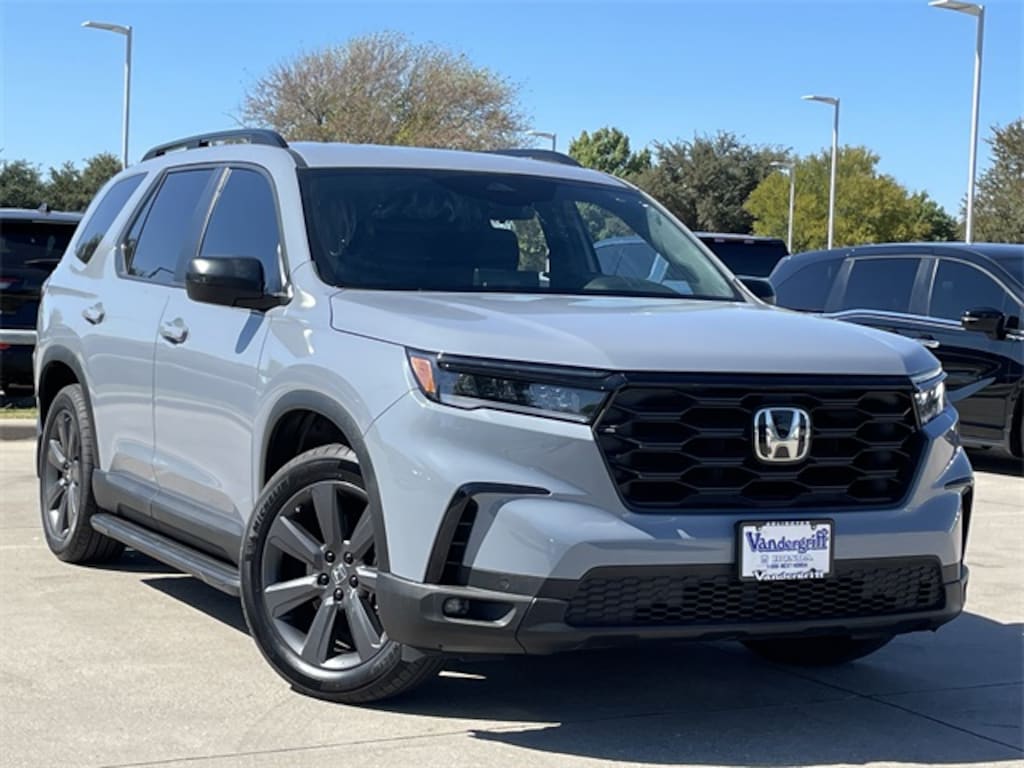 Certified 2025 Honda Pilot Sport SUV