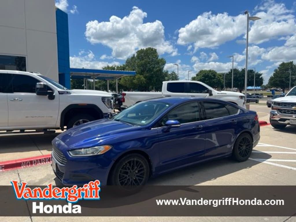 Used 2013 Ford Fusion SE Sedan