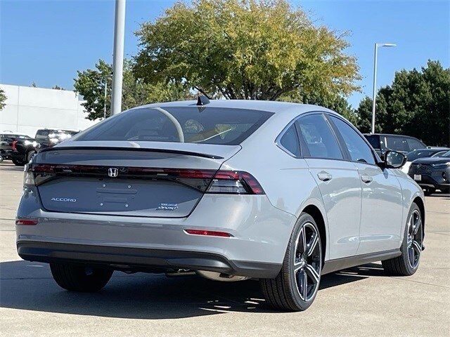 2025 Honda Accord Hybrid Sport photo 2