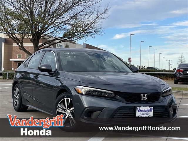 2023 Honda Civic Hatchback LX's photo