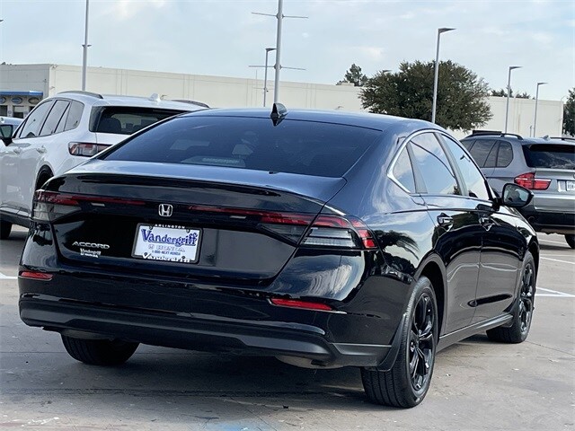2024 Honda Accord LX photo 4