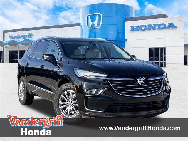 2024 Buick Enclave Essence's photo