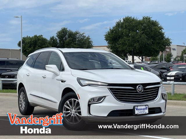 2022 Buick Enclave Essence's photo
