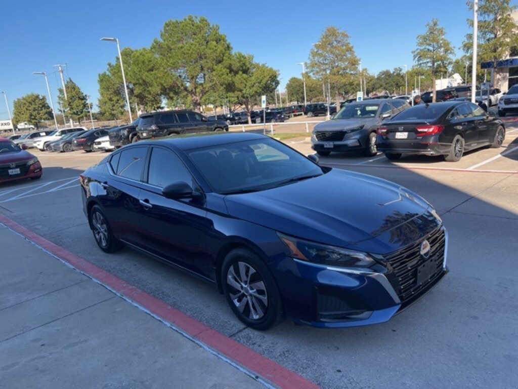 Used 2024 Nissan Altima 2.5 S Sedan