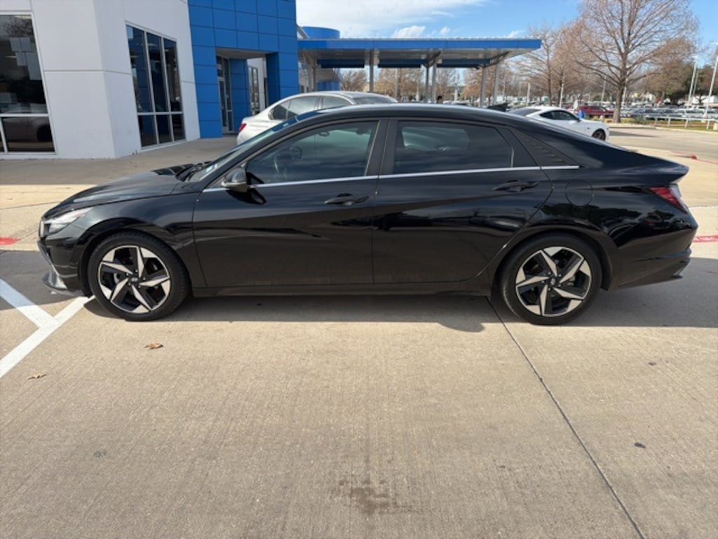 Used 2021 Hyundai Elantra HEV Limited Sedan