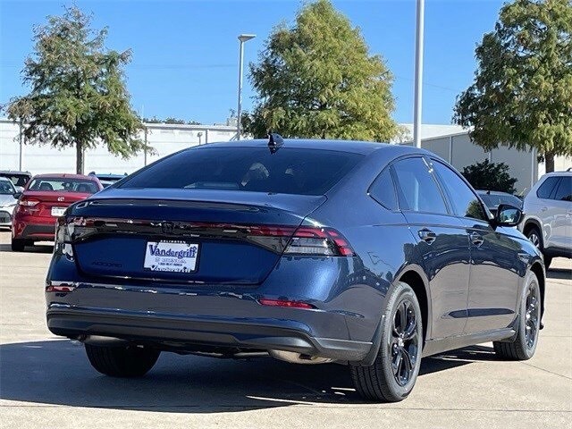 2025 Honda Accord SE photo 4