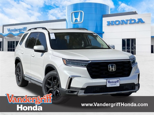 2025 Honda Pilot Touring's photo