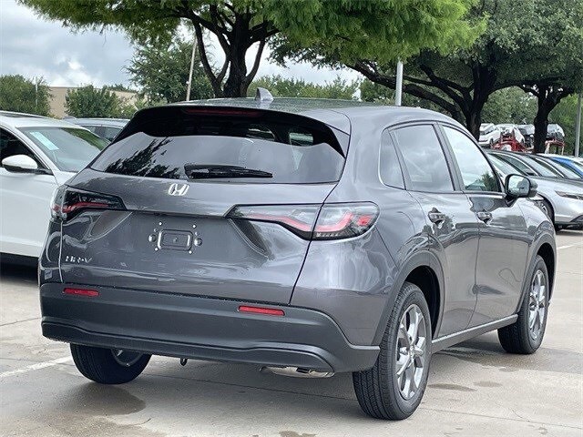 2026 Honda HR-V LX photo 3