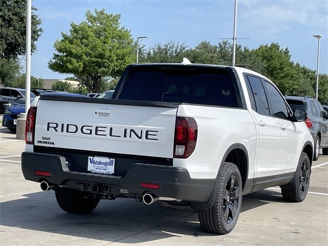 2025 Honda Ridgeline Black Edition photo 4