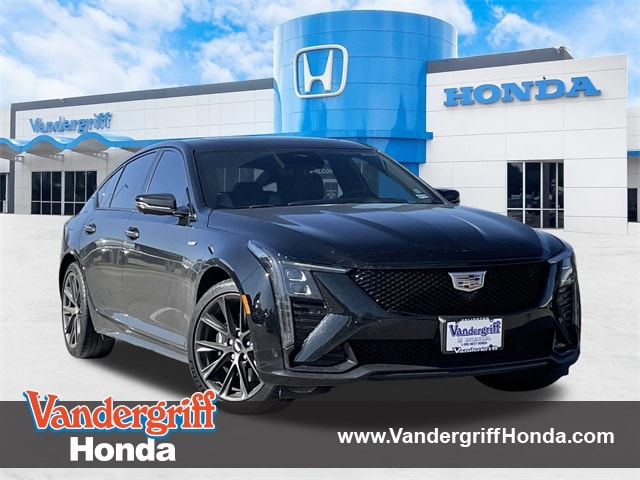 2026 Cadillac CT5 V-Series's photo