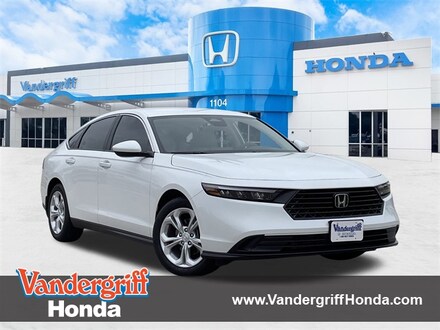 2025 Honda Accord LX Sedan