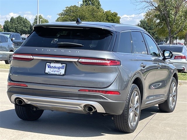 2022 Lincoln Corsair Standard photo 2
