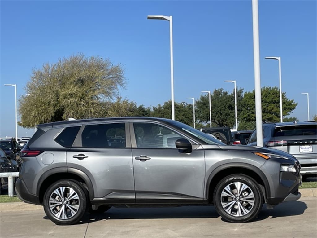 Used 2023 Nissan Rogue SV SUV