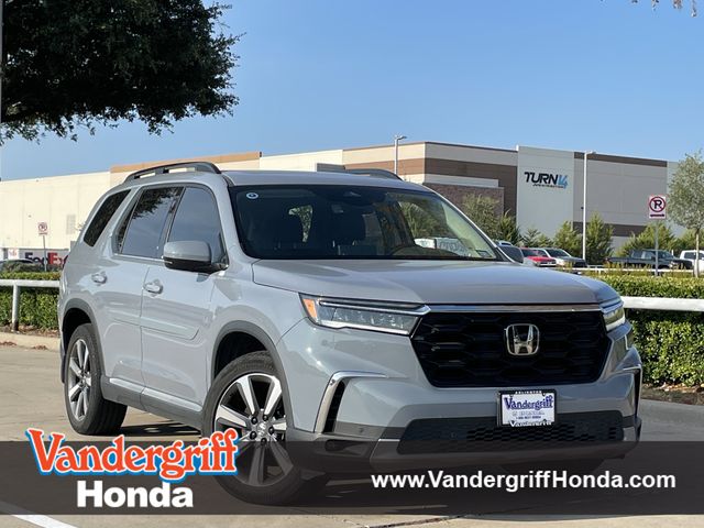 Sonic Gray Pearl 2025 Honda Pilot SUV / Crossover All-Wheel Drive Automatic