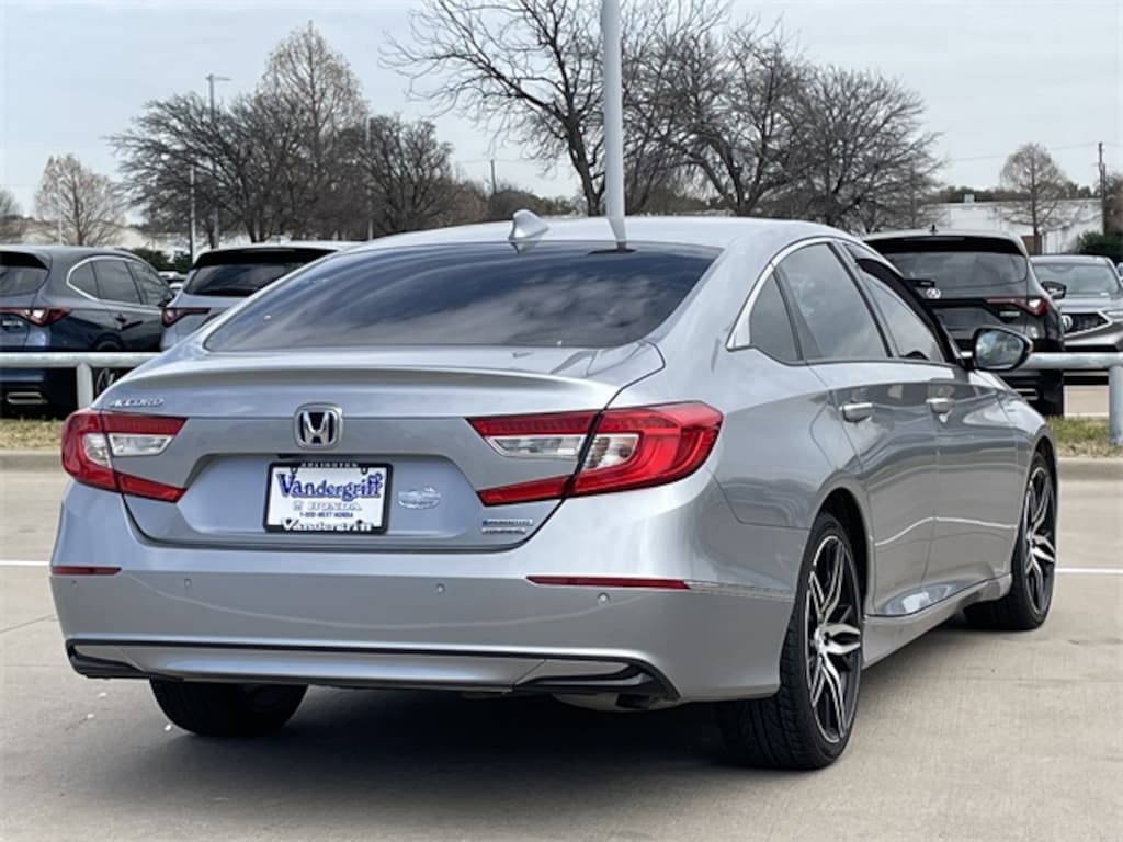 Certified 2022 Honda Accord Hybrid Touring Sedan