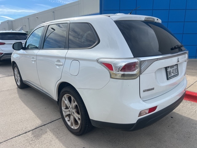 Used 2014 Mitsubishi Outlander SE with VIN JA4AD3A39EZ020084 for sale in Arlington, TX