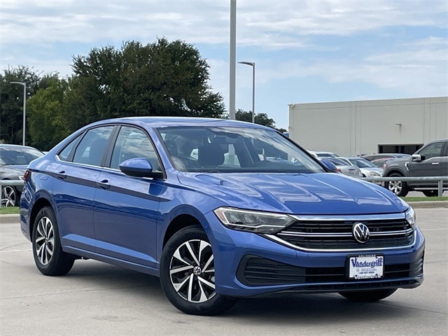 3VW5M7BU8RM071084