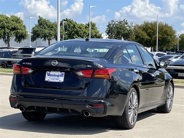 2023 Nissan Altima 2.5 SL photo 3