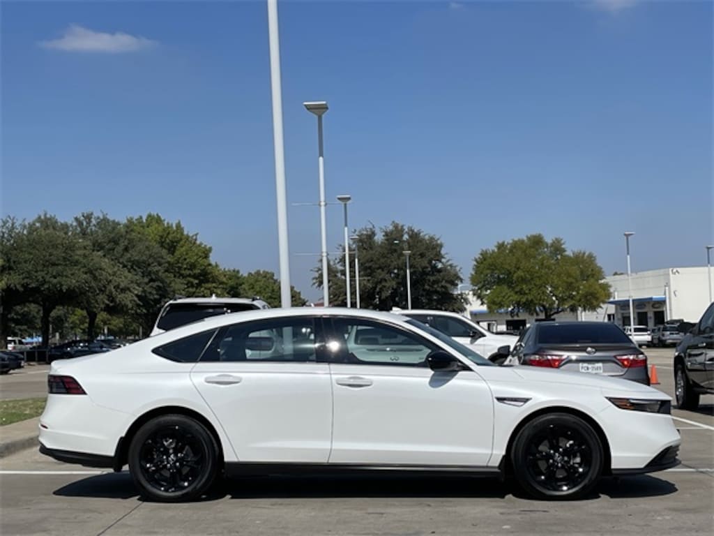 Used 2025 Honda Accord SE Sedan
