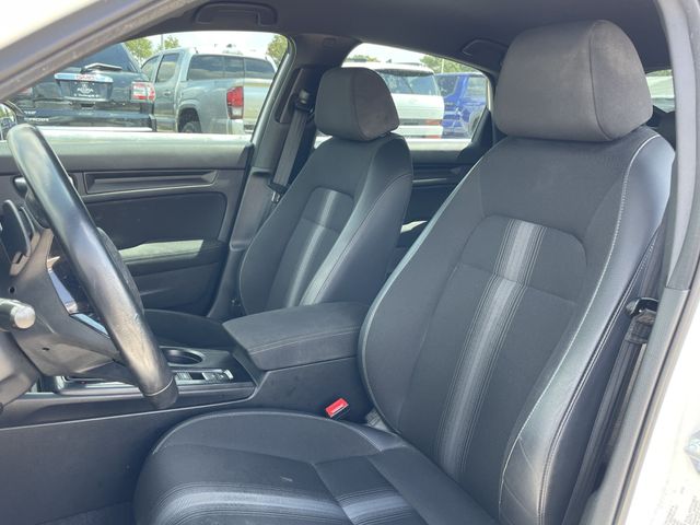 2024 Honda Civic Hatchback Sport - Photo 23
