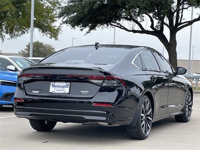 2025 Honda Accord Hybrid Touring photo 3