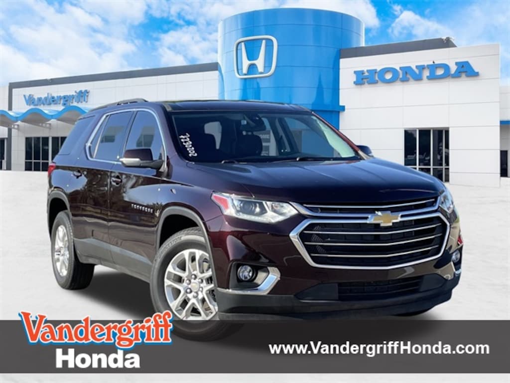Used 2021 Chevrolet Traverse LT SUV