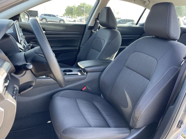 2025 Nissan Altima SV - Photo 23