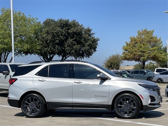2022 Chevrolet Equinox RS photo 2