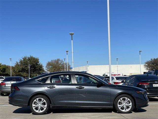 2024 Honda Accord LX photo 2