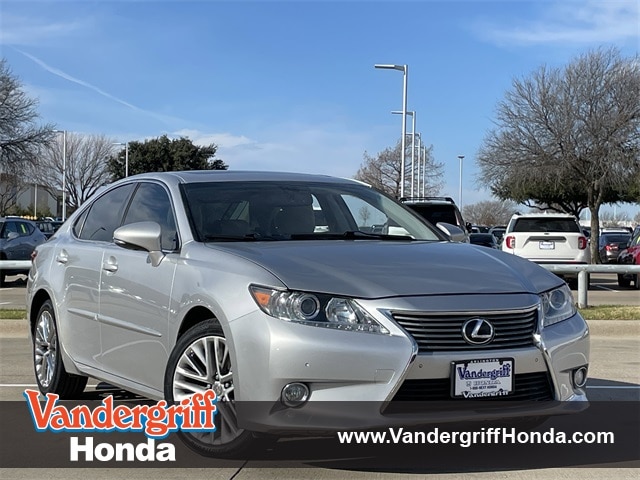 2013 Lexus ES Base's photo