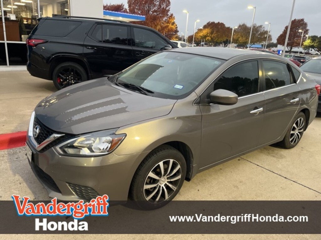 Used 2016 Nissan Sentra SV Sedan