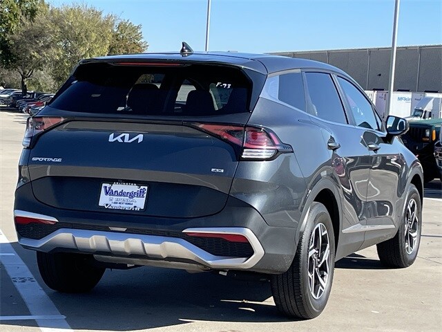 2023 Kia Sportage LX photo 3