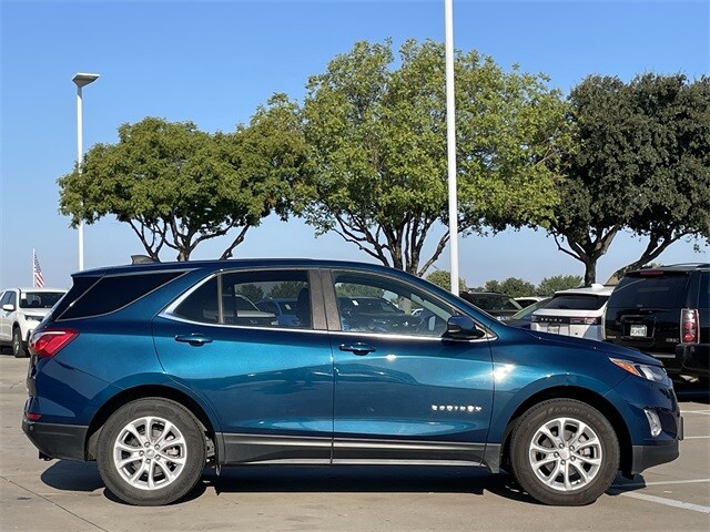 2021 Chevrolet Equinox LT photo 3