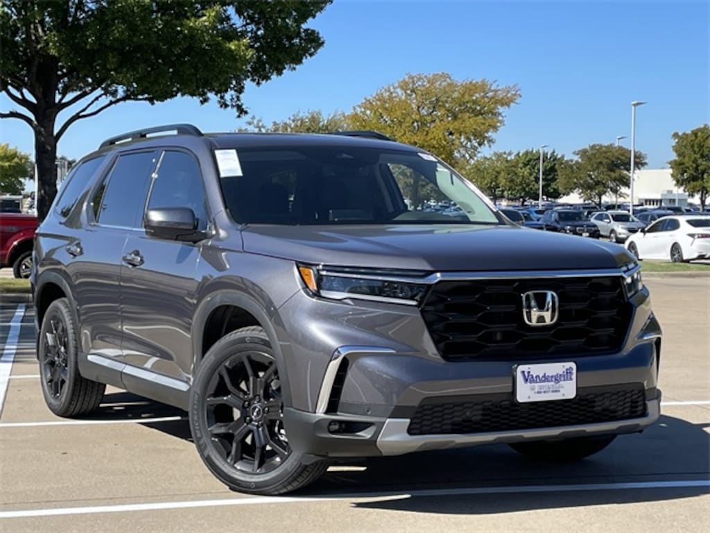 New 2025 Honda Pilot Touring SUV