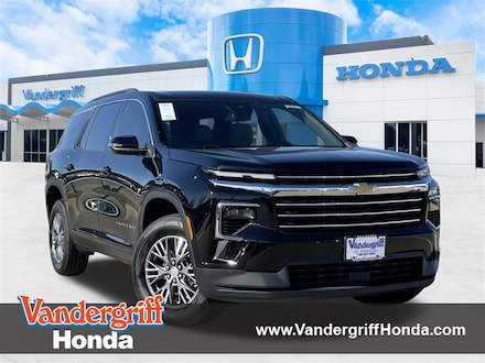 2025 Chevrolet Traverse LT SUV