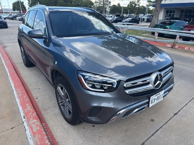 2020 Mercedes Benz GLC 300 photo 3