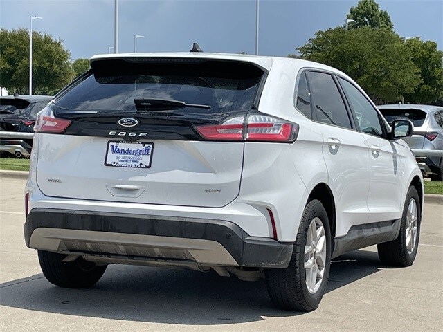 2024 Ford Edge SEL photo 3